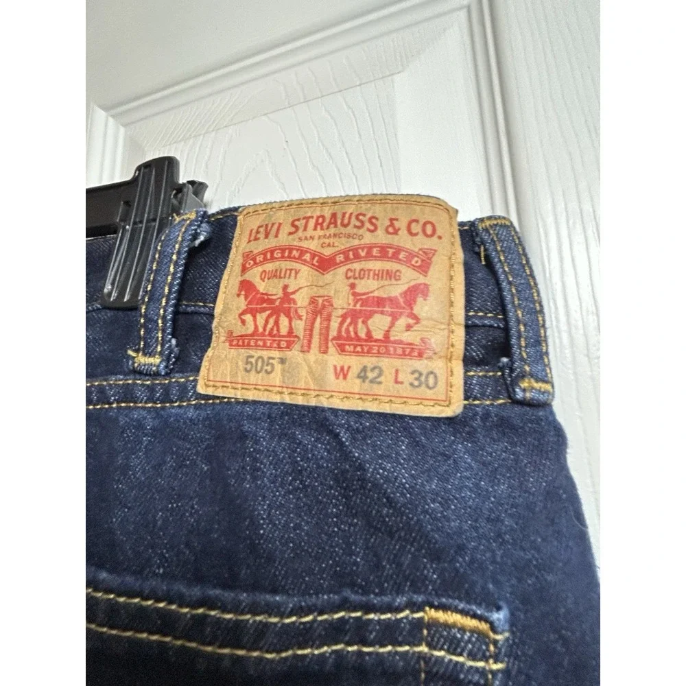 Levis 505 Jeans Mens 42X30 Blue‎ Dark Wash Cotton Stretch Straight Fit Workwear